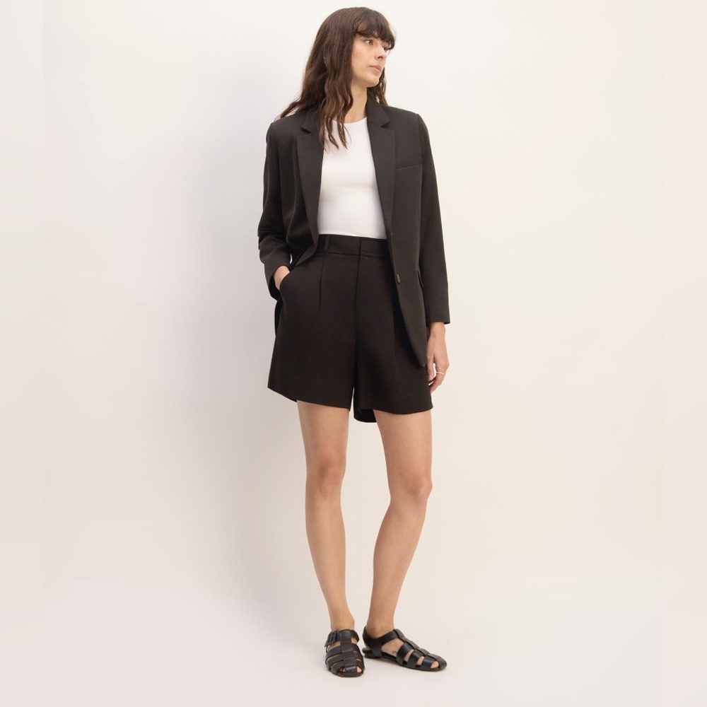 Everlane Way High Drape Short